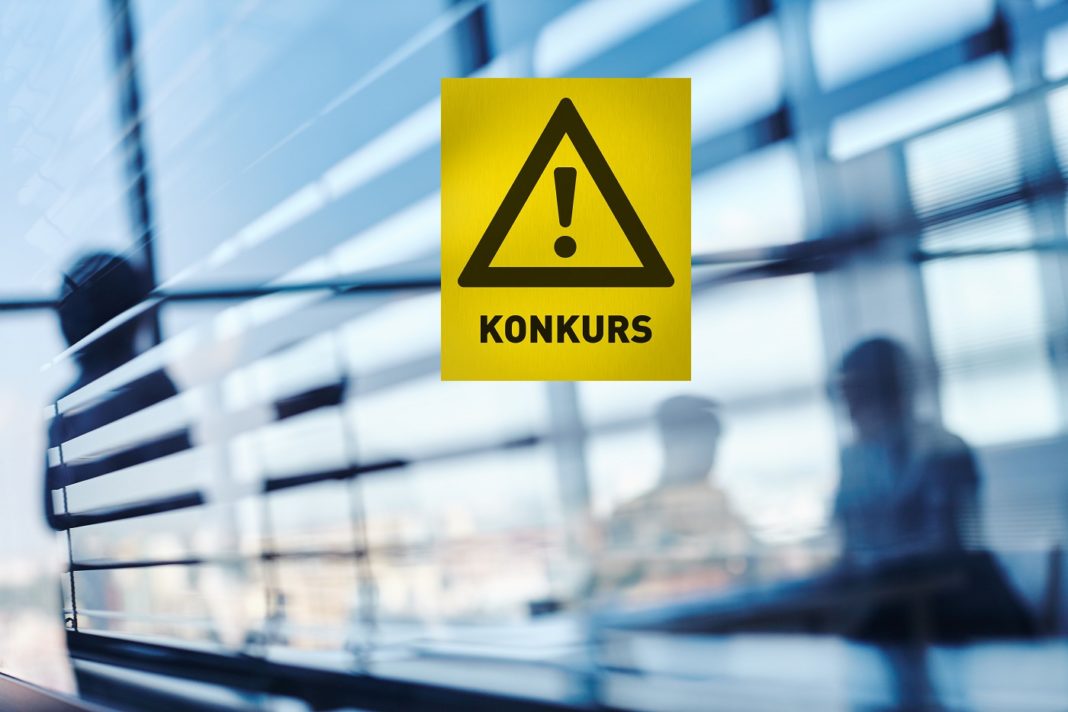 De siste tolv månedene har 6437 bedrifter blitt slått konkurs og tvangsavviklinget, det er ikke langt unna rekorden på 6449 fra 2009, sier Kredittøkonom Per Einar Ruud i Bisnode.