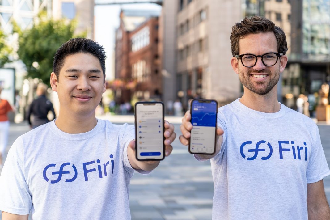 Adm. direktør Thuc Hoang og driftsdirektør Marius Blaker Høgevold i Firi.