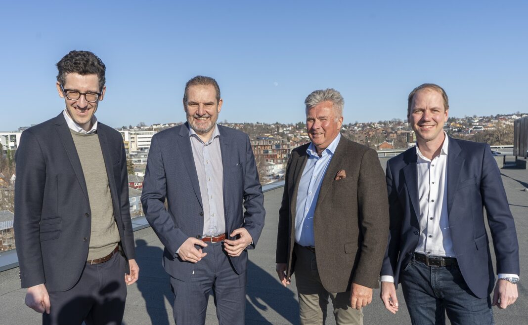 Jan Helland Eide (f.v. partner i HitecVision), Ståle Gjersvold, konsernsjef i TrønderEnergi, Odd Inge Mjøen (styreleder i TrønderEnergi), Jon Vatnaland (senior partner i HitecVision).