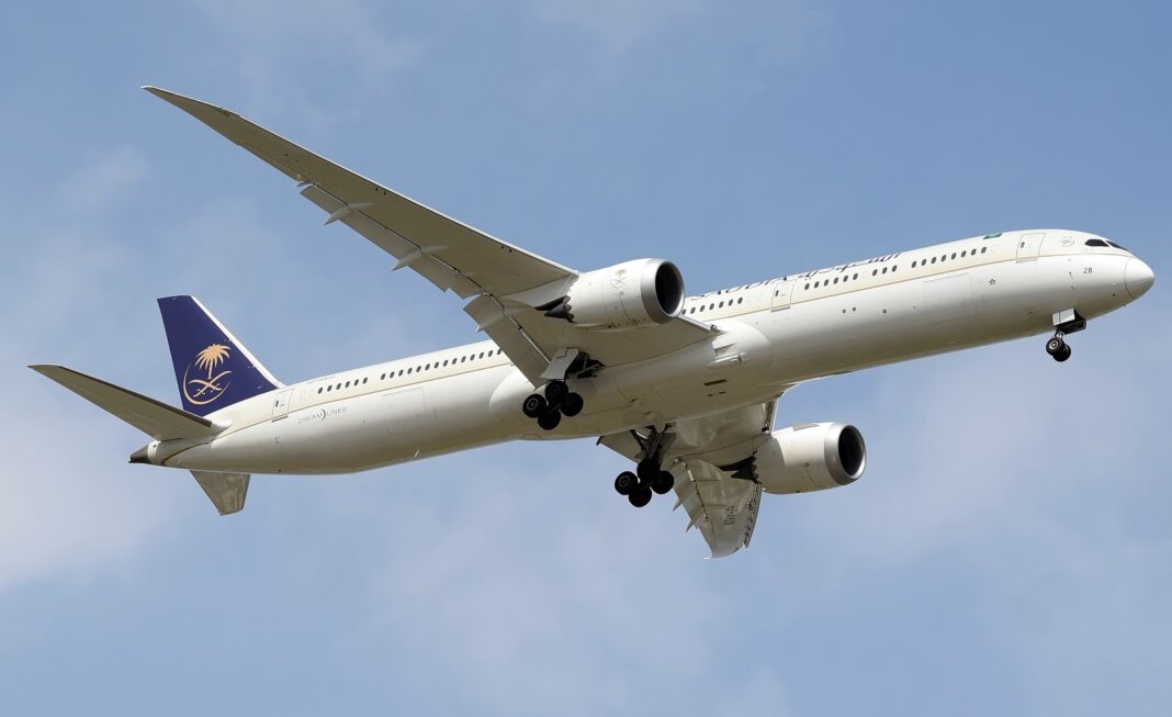 Boeing B787 fly fra Saudi Airlines